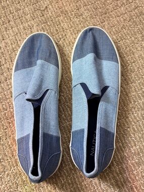 Nautica Two-Tone Light & Dark Blue Slip-On Loafers 10